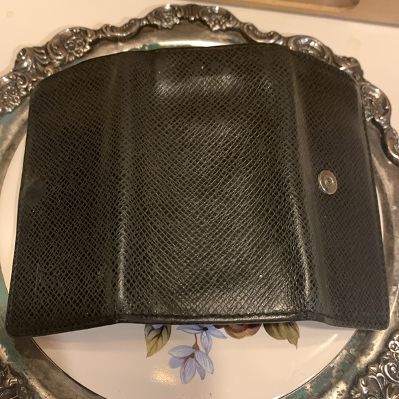 Authentic Louis Vuitton Key Holder - Picture 4 of 14